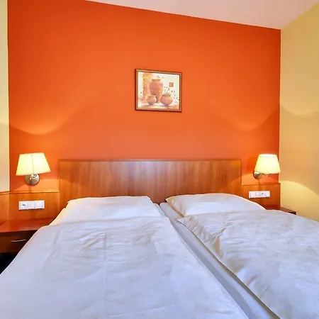 Hotel Filipinum 3*